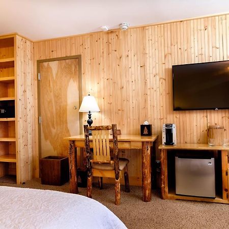 Adirondack Spruce Lodge Уилмингтън Екстериор снимка