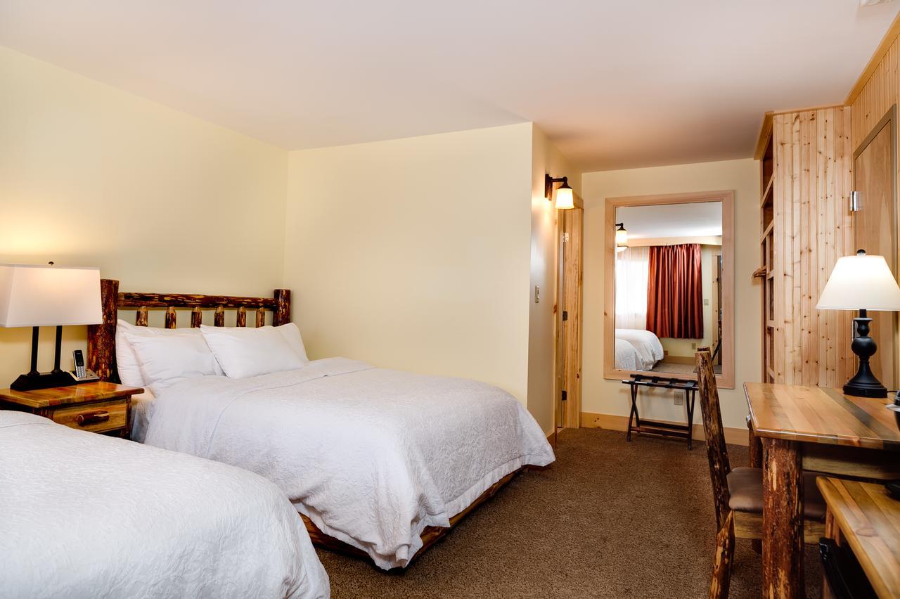 Adirondack Spruce Lodge Уилмингтън Екстериор снимка
