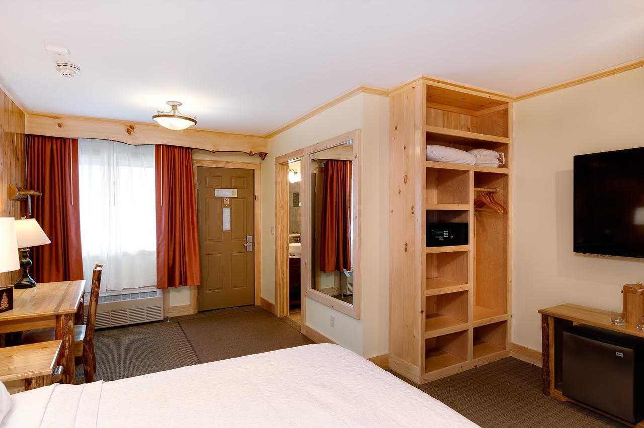 Adirondack Spruce Lodge Уилмингтън Екстериор снимка