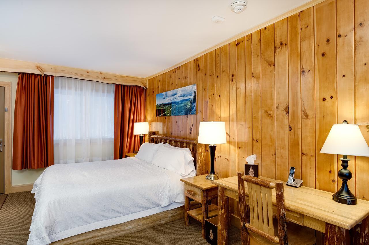 Adirondack Spruce Lodge Уилмингтън Екстериор снимка