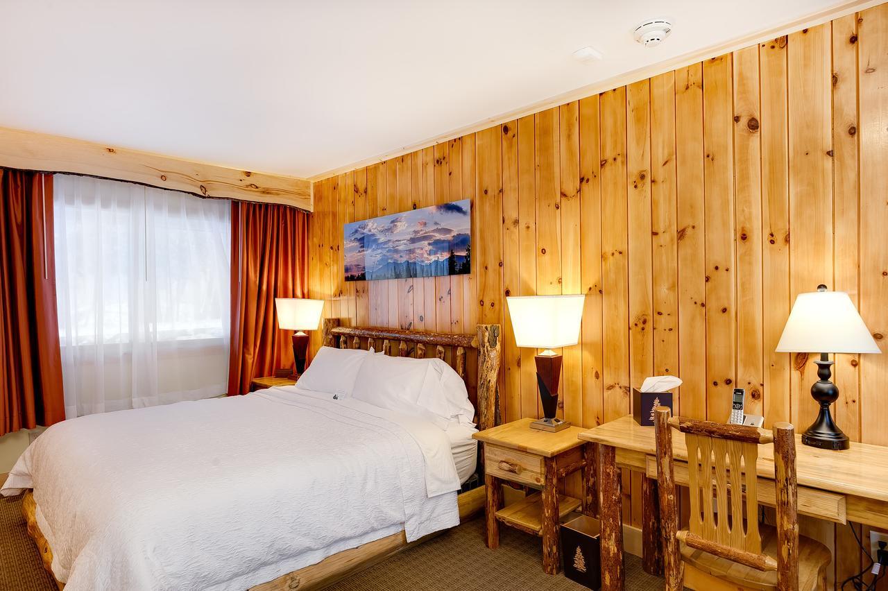 Adirondack Spruce Lodge Уилмингтън Екстериор снимка