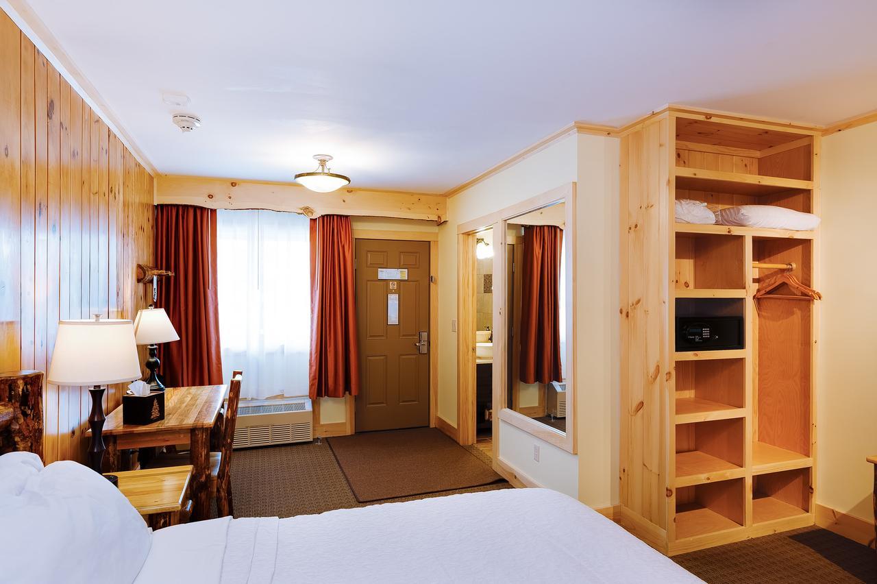 Adirondack Spruce Lodge Уилмингтън Екстериор снимка